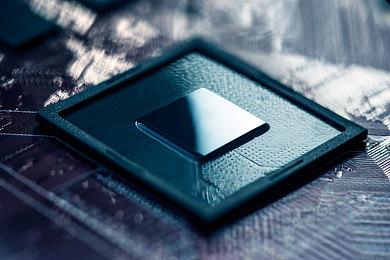 《赛博朋克2077》Steam Deck测试：Steam OS比Win10快17%